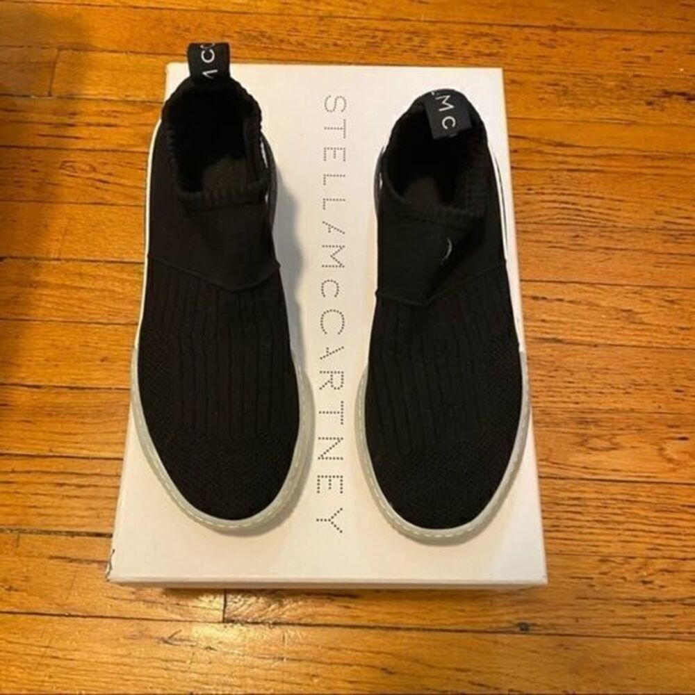 Like New!!! Stella McCartney Sneakers EU 39/ Fits like US 8.5